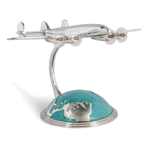 Authentic Models Autour Du Monde