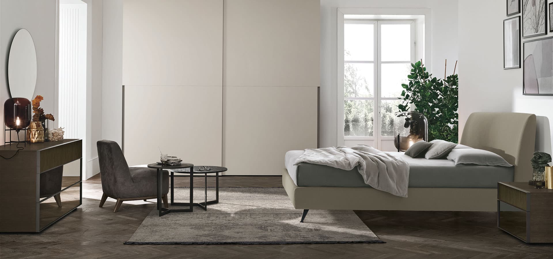 Tomasella Dalia upholstered bed