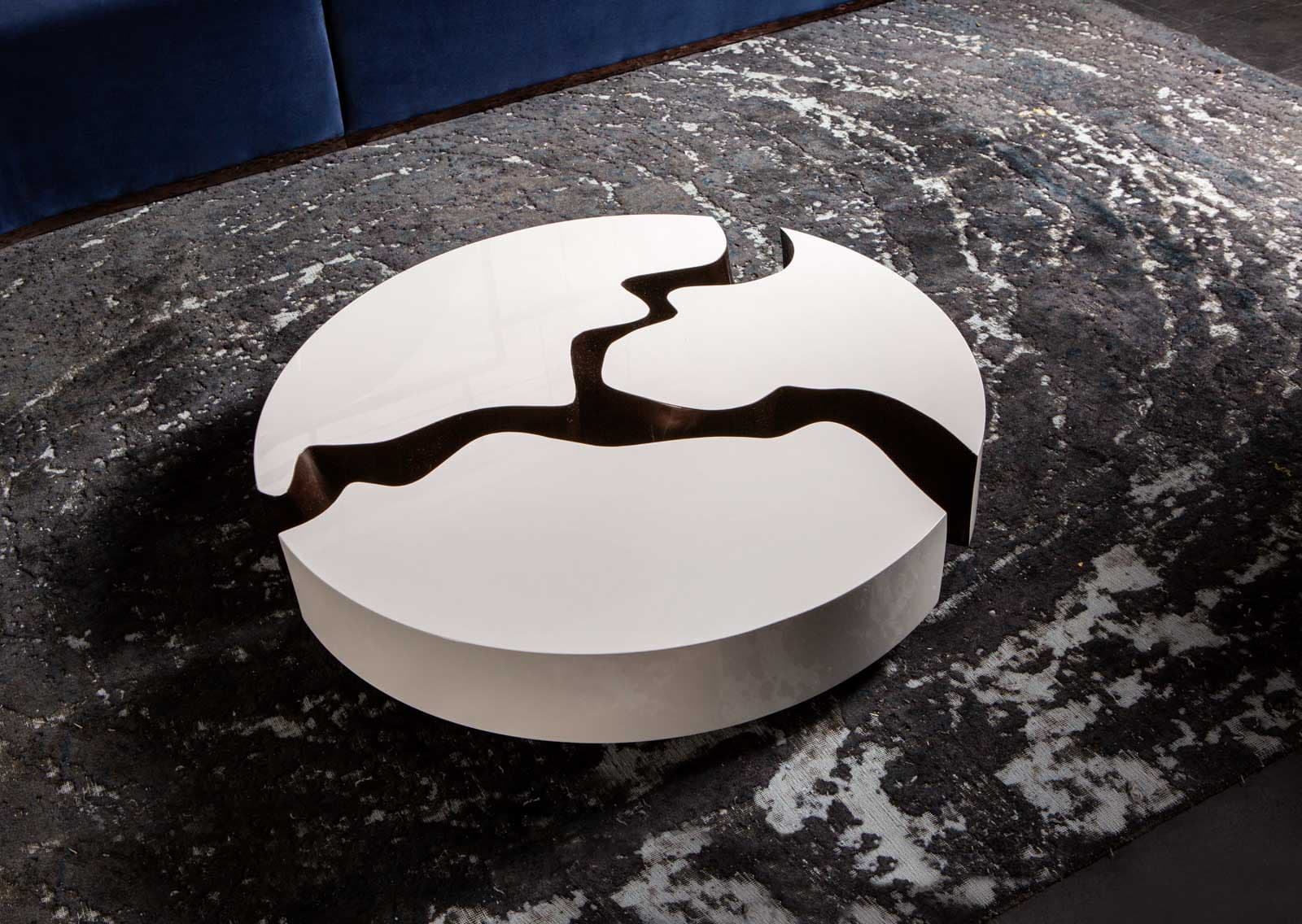 Epoque by Egon Furstenberg Krypton Table2