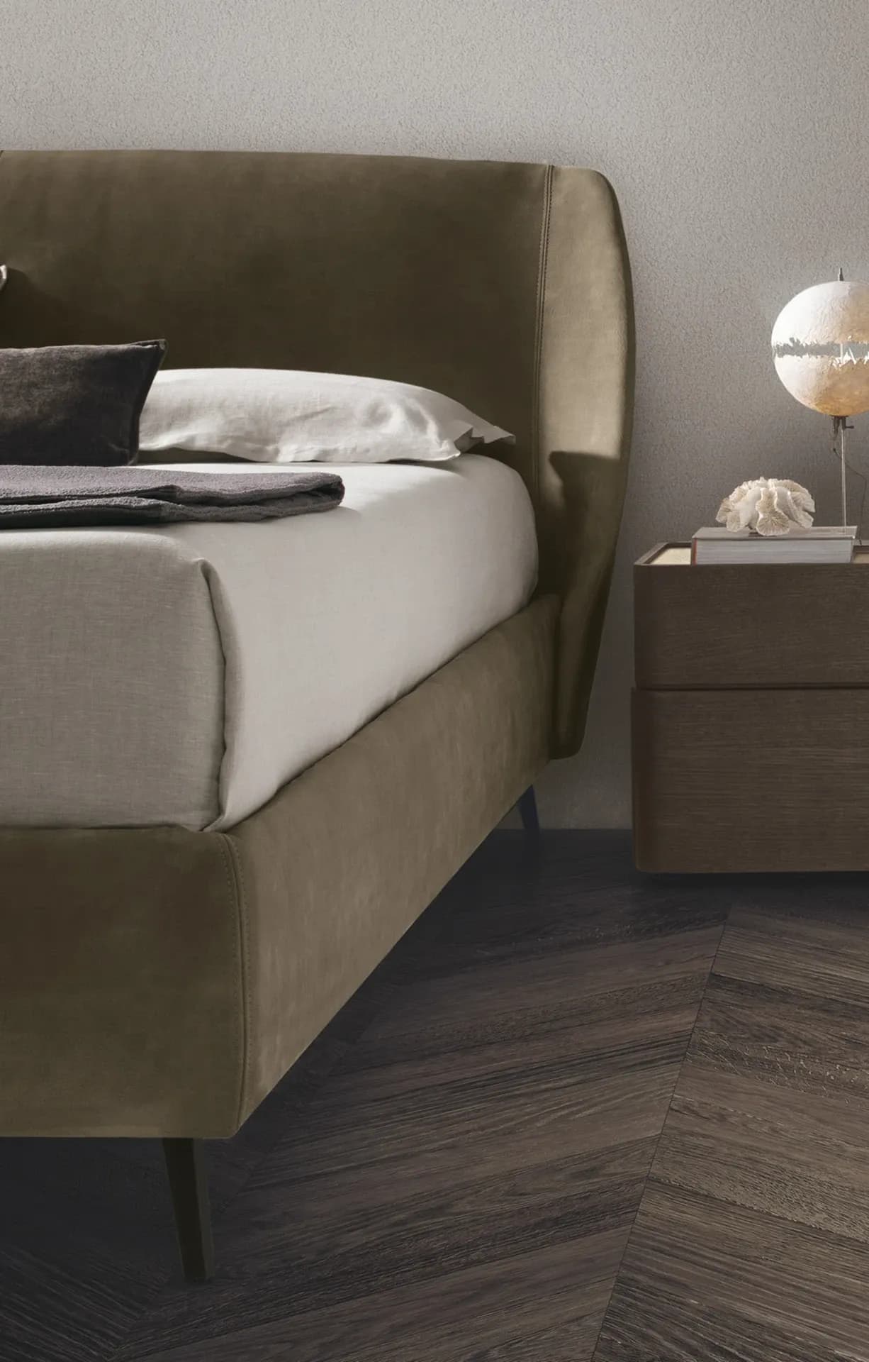 Tomasella Altea upholstered bed