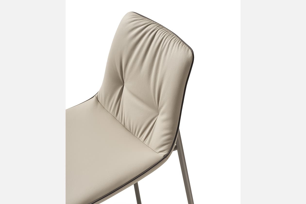 Eforma LISA STOOL 4 metal legs