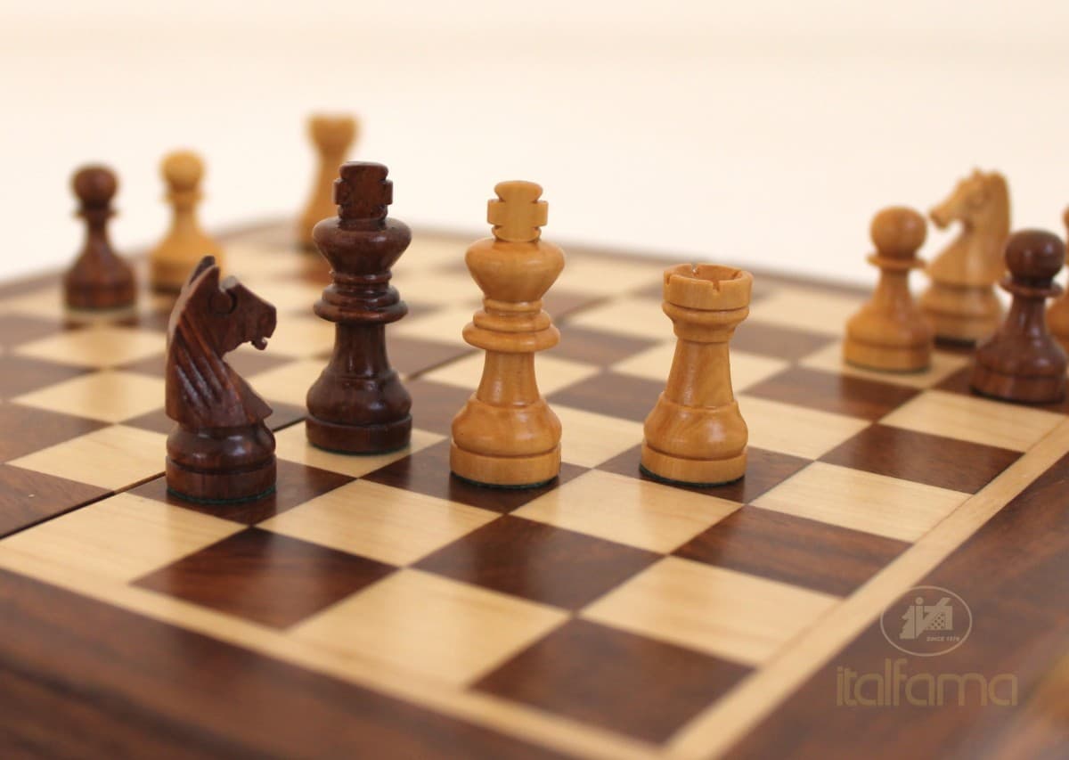 Italfama (2° size) MAGNETIC WOODEN FOLDING CHESS SET